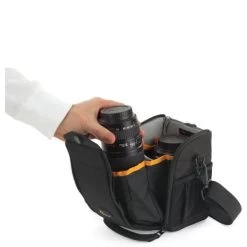 Lowepro S&F Lens Exchange Case 100 AW -3C Shop lp36446 3 42203 747x747