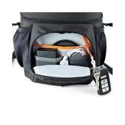Lowepro Nova 140 AW II Schwarz -3C Shop nova 140 ii frontpocketclose olympussq 19282 115646 747x747